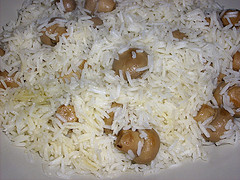 Arroz con champiñones y alcachofa