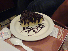 Torta de queso y café